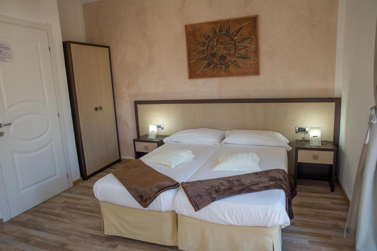 Hotel Lauro Граведона Стая снимка